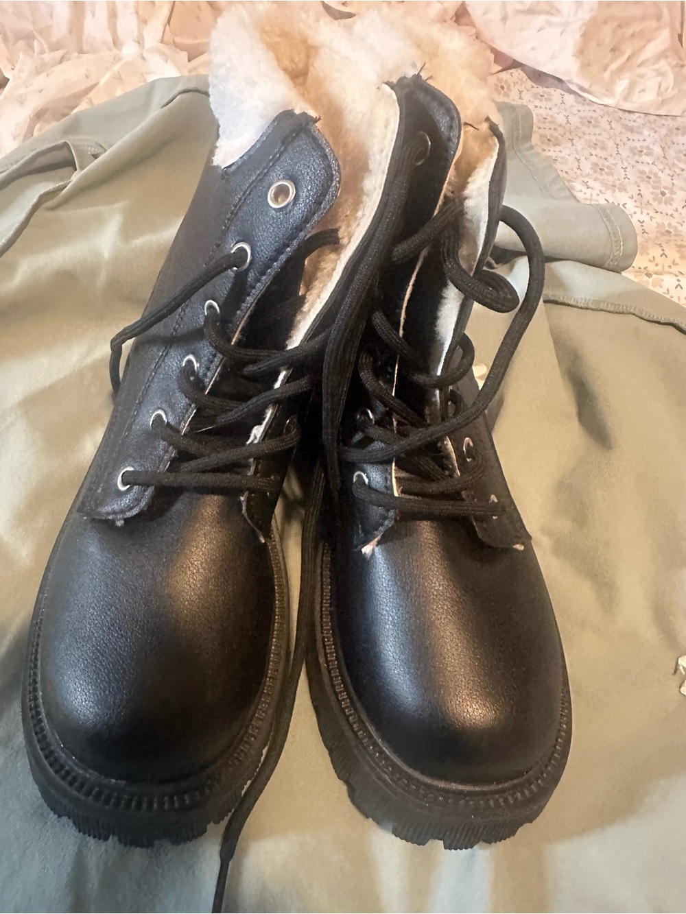SHEIN Black Lace-Up Faux-Shearling Ankle Boots
